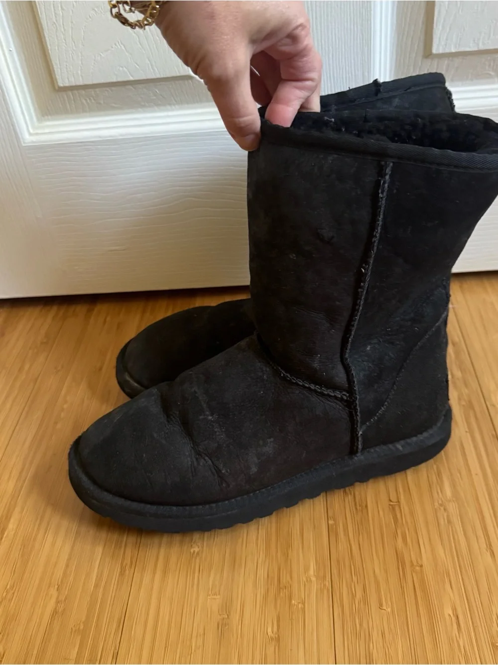 Ugg Australia Classsic Short 5825 BlackSize 8W Sheepskin Boot